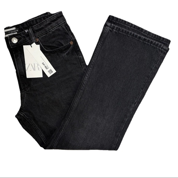 Zara Denim - NWT Zara Boot Cut Womens Size 6 Black Jeans
Pants 30x27 $50